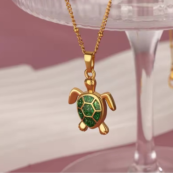 Jewelry - Gold Filled Green Turtle Necklace